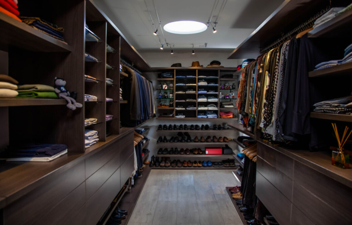 AC- Walk in Closet