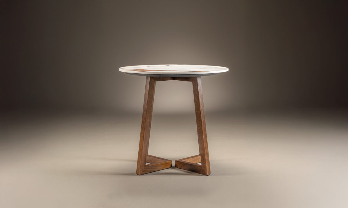 Mesa Auxiliar Liverpool